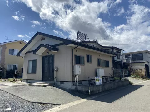 Shiwa District, Shiwa Town, Hirasawa, Matsuda (Shiwa Chuo Station) Single-story building 2DK