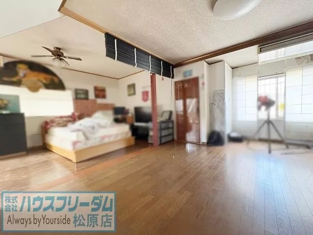 Immediate viewing available♪/ Monthly payment from 20,000 yen~ No down payment♪◆Workshop on the first floor◆South facing