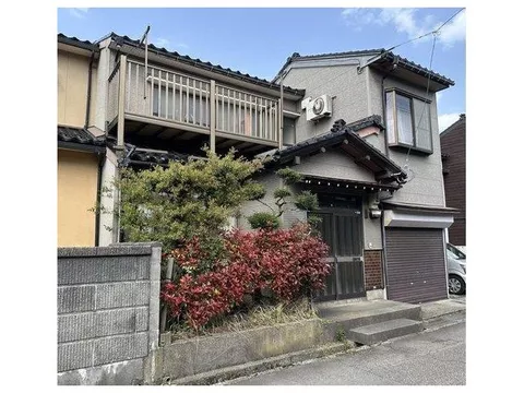 Shogawa Honmachi (Shogawaguchi Station) 2,000,000 yen