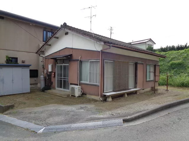 Ofunato City, Ofunato Town, Akazawa (Mori Station) Single-story building 3K