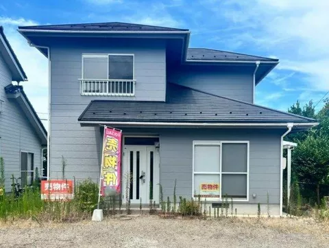 Kurayoshi-shi, Oda (Kurayoshi station) 2F 4LDK

14.8 million yen