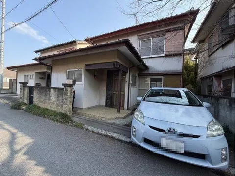 This property is located in a quiet residential area