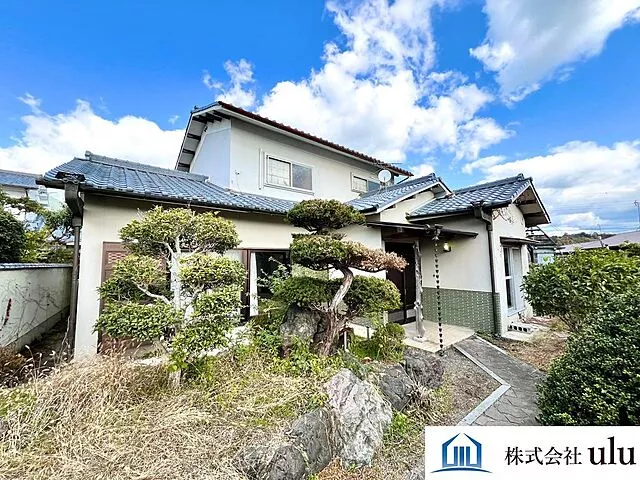 Used single-family home in Gojō City, Okamachi, with land over 100 tsubo and 5LDK