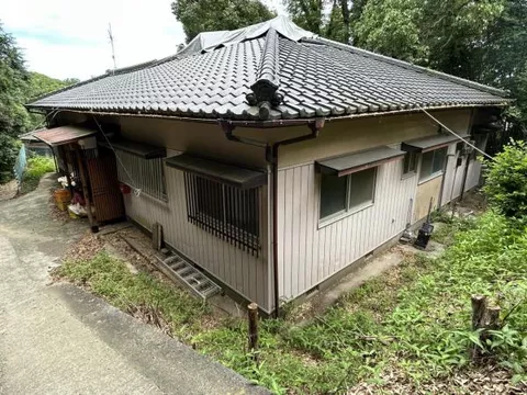 Ugi-shi, Triangle, Triangle-cho, Triangle-ura （Triangle station） Single-story building, 6DK

Single-storied house 6DK