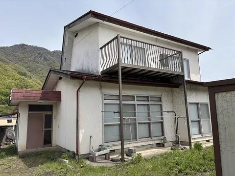 Ueda City, Kamishiojiri (Nishi-Ueda Station) 2-story building 4DK