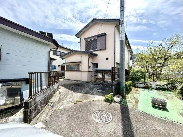Nakano 9.8 million yen