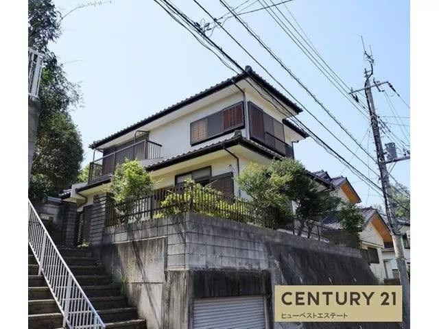 ☆Searching for your ideal home with Hubest Estate☆A spacious house with a basement garage and garden