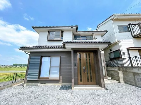 [Open House] Planned interior and exterior renovations / Sanwa Design Construction / Parking for 2 cars available