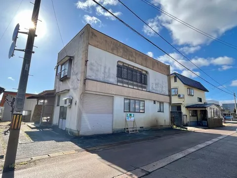 Spacious living space with a total floor area of 230.03㎡, recommended for large families!