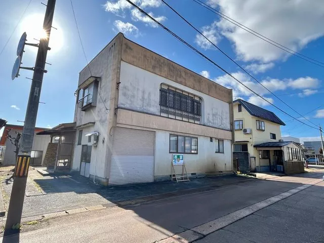 Spacious living space with a total floor area of 230.03㎡, recommended for large families!