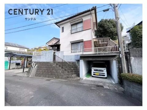 *The property will be handed over as-is.