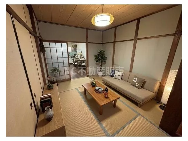 Roof renovated in 2025 and exterior painted in 2020. The interior is in good condition!