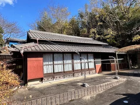 Kameyama City, Ryo-o Town Hirao (Kameyama Station) Single-story building 7DK