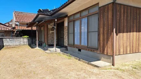 Gotsu City, Naboko Town (Naboko Station) Single-story building 2DK
