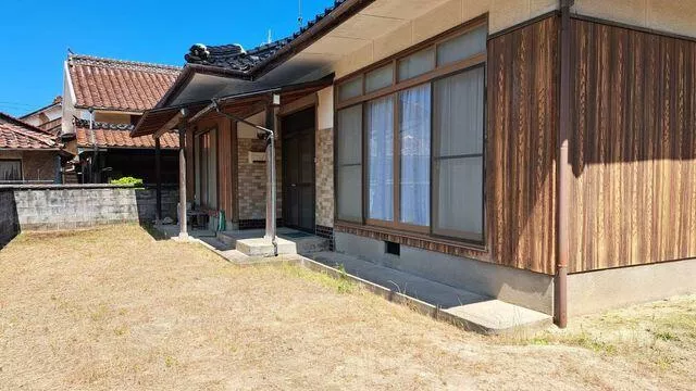 Gotsu City, Naboko Town (Naboko Station) Single-story building 2DK