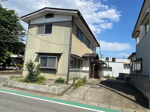 Sagae City, Motomachi 1-chome (Sagae Station) 2-story 5DK