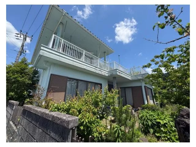 ◆Land over 150 tsubo◆Japanese-style room◆Lush greenery◆Partially renovated◆About a 10-minute walk from Oribe Station◆