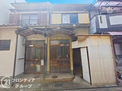 Kyoto City, Minami Ward, Higashi Kujo Minami Ishida Town (Jujo Station) 2-story 3DK