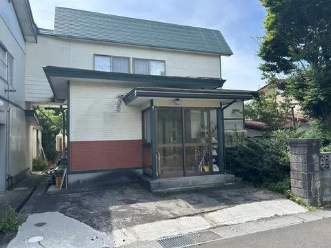 Odate City, Ikenai Michishita (Higashi-Odate Station) 2-story 3LDK