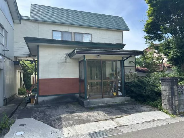 Odate City, Ikenai Michishita (Higashi-Odate Station) 2-story 3LDK