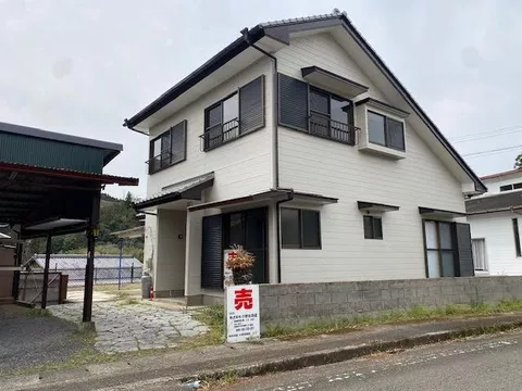 Renovated property in a quiet environment!