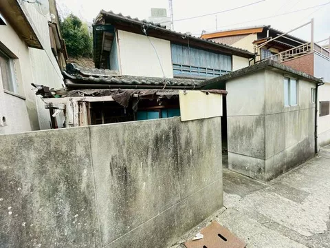 Toba City Sugashima-cho 2-story building 9DK