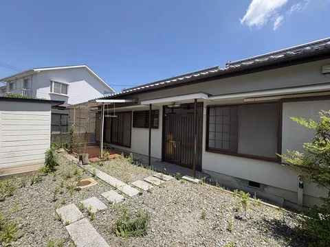 Kitajima Town, Itano District, Takabusa, Katsurazakai (Katsurazui Station) Single-story building 3DK