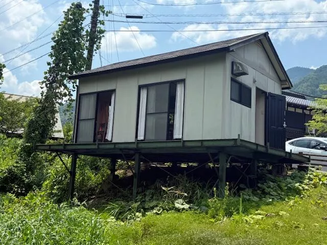 Gujo City, Hachimancho Ariho, single-story building, one room