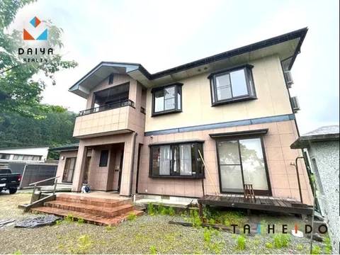 ■Spacious 8LDK that heals the family ■Recommended for multi-generational families, hobbyists, and telecommuters