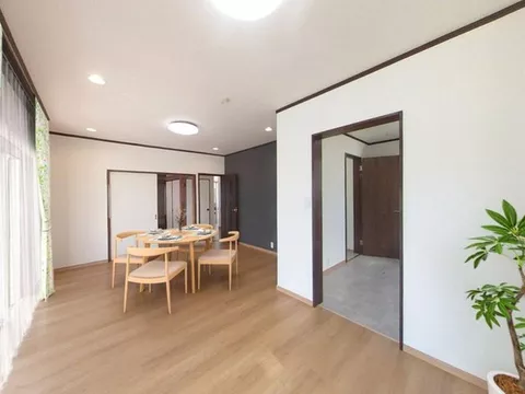 [Open House Held] Interior and exterior renovation completed / New earthquake resistance compliance / Water facilities replaced / Parking for 3 cars available