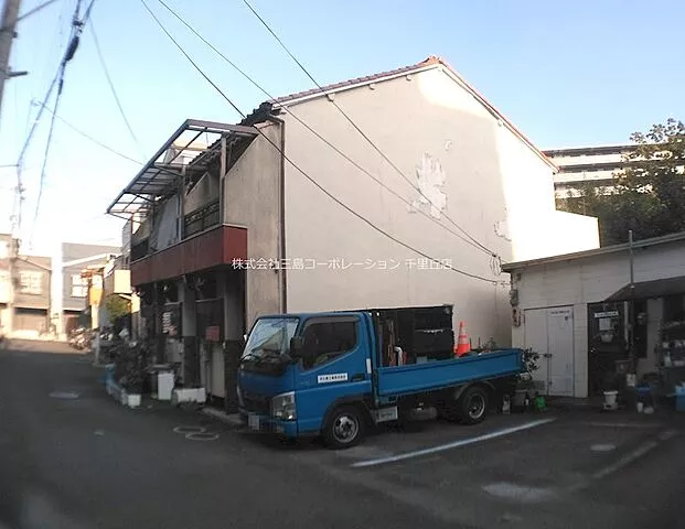 Used single-family home in Settsu City, Shoya 1-chome, used terrace