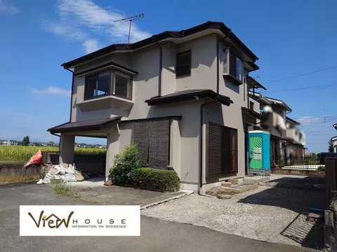 Start a new life with renovations │ 4LDK used house with an open atrium♪