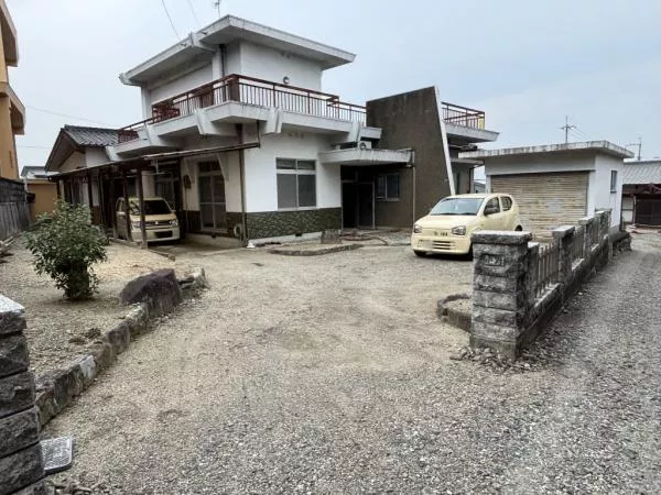 Shikoku Chuo City, Samukawa Town (Iyo-Samukawa Station) 2-story building 8LDK
