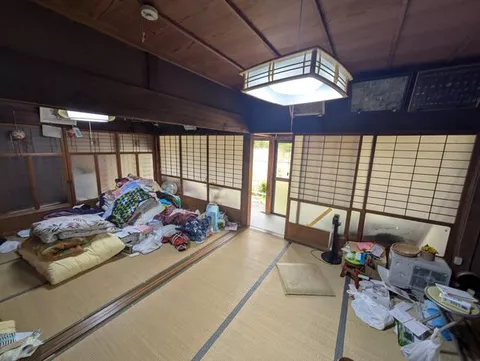 Tsu City, Sakakibara-cho (Sakakibara Onsen-guchi Station) 2-story building 4DK - Image 4