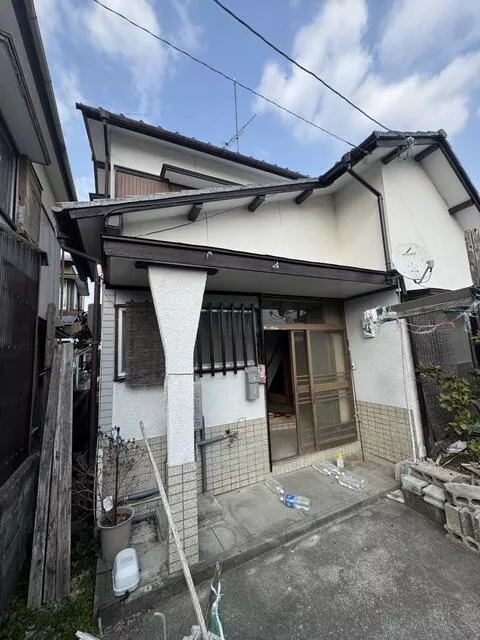 Aizumi-cho, Itano-gun, Katsuzui Aza Shokichi (Katsuzui station) 2F 3LDK

2.5 million yen