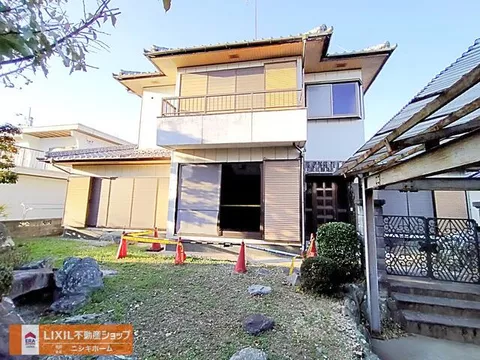 Komatsushima City, Yokosucho (Minami-Komatsushima Station) 2-story building 5LDK