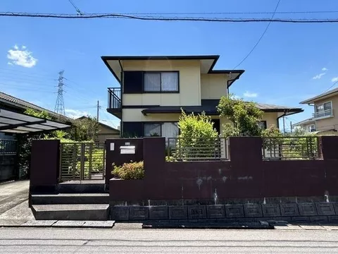 A lightweight steel house! In the green hill residential area on a high ground☆ A very quiet environment♪