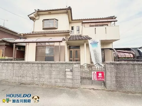 Within walking distance of Beppu Station! All-electric system adopted, with parking for 2 cars available.