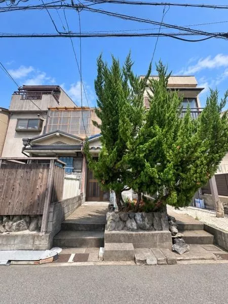 150,000 yen