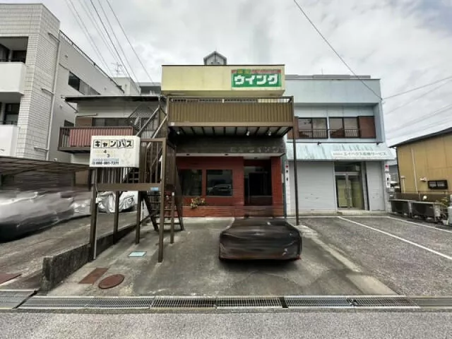 Kochi City, Kazushima 4-chome (Kenritsu Bijutsukan-dori Station) 2-story 2LDK