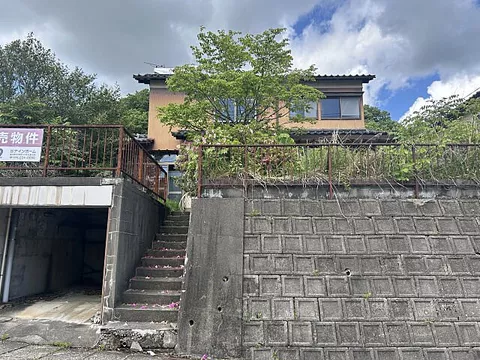 Used single-family home in Wakamatsu-cho, Kanazawa City, Ishikawa Prefecture - Good access to Kanazawa University.