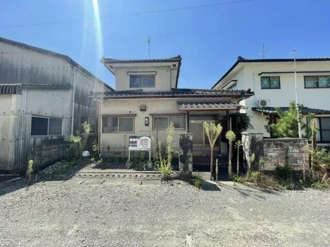 Yatsushiro City Hirayama Shinmachi (Higo Takada Station) 2-story 4LDK