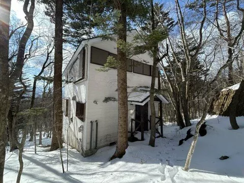 2 floors above ground and 1 basement floor 3LDK

2.2 million yen