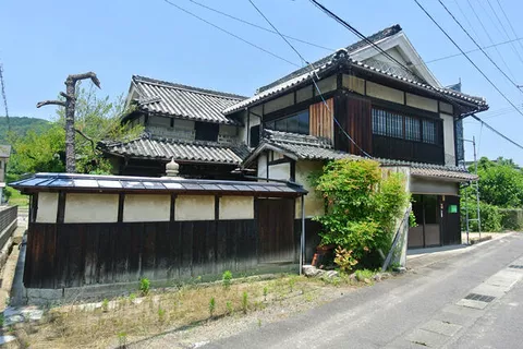 Bizen City, Tsurumi (Iri Station) 2-story building 7DK
