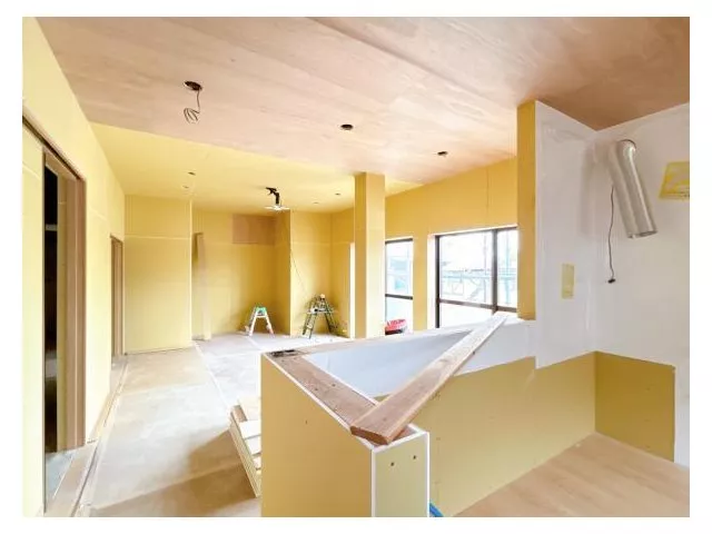 [Open House] Interior and exterior under renovation / Water facilities replacement / Parking for 2 cars available / Front road width 6