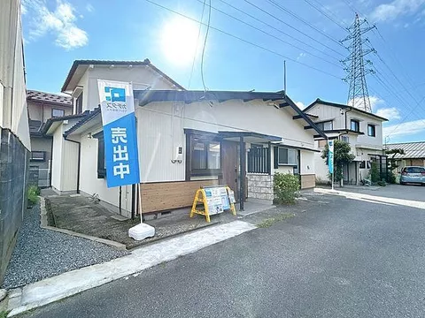 Used single-family home in Toyama City, Machimura