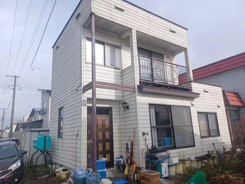 Higashi 3, Ogoncho 1.5 million yen