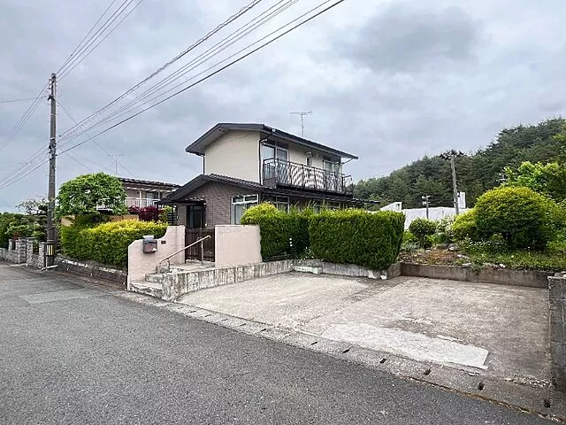 Used single-family home in Nishimatsuoen 4-chome