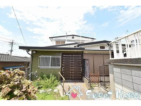 Used house in Shinjuku 3-chome, Kiryu City♪ Within walking distance to elementary school♪ Convenient location for shopping♪