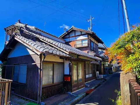 Aki County Kumano Town Nakamizō 6-chome 2-story 8DK